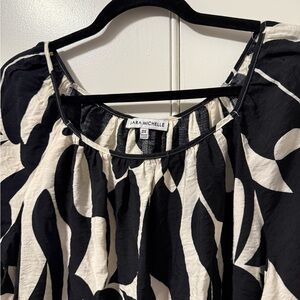 Sara Michelle Black and Cream Abstract Print Dress